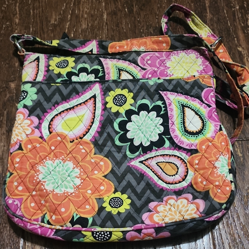 Vera Bradley Pink and Orange Crossbody Bag with Quilted Design - Picture 3 of 6